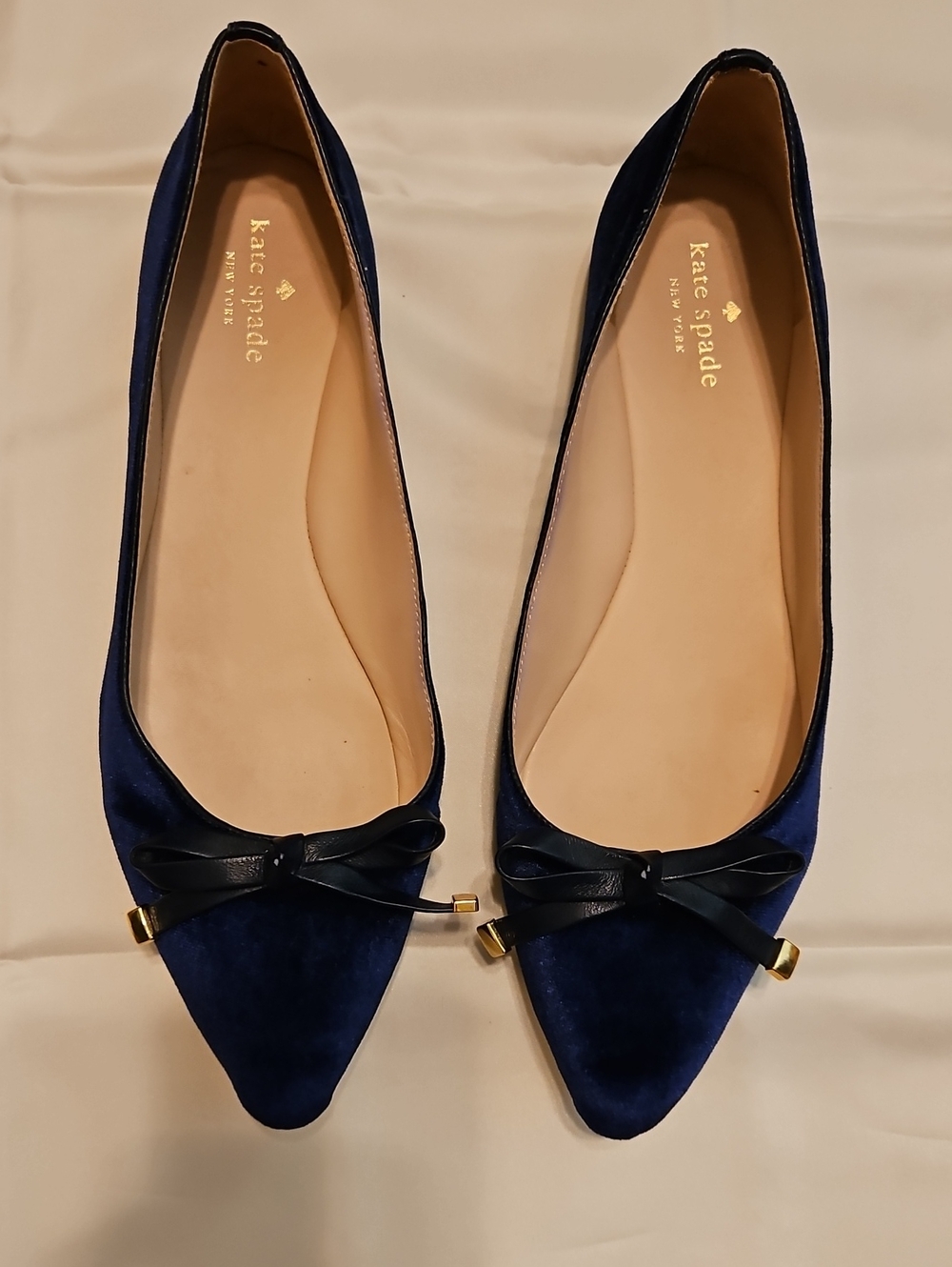 kate spade Navy Velvet Pointed-Toe Flats with Leather Bow. Size 10 1/2.